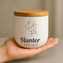 Urne funéraire pour chien personnalisée en céramique avec illustration homme & chien – Urne pour animal avec nom & dates